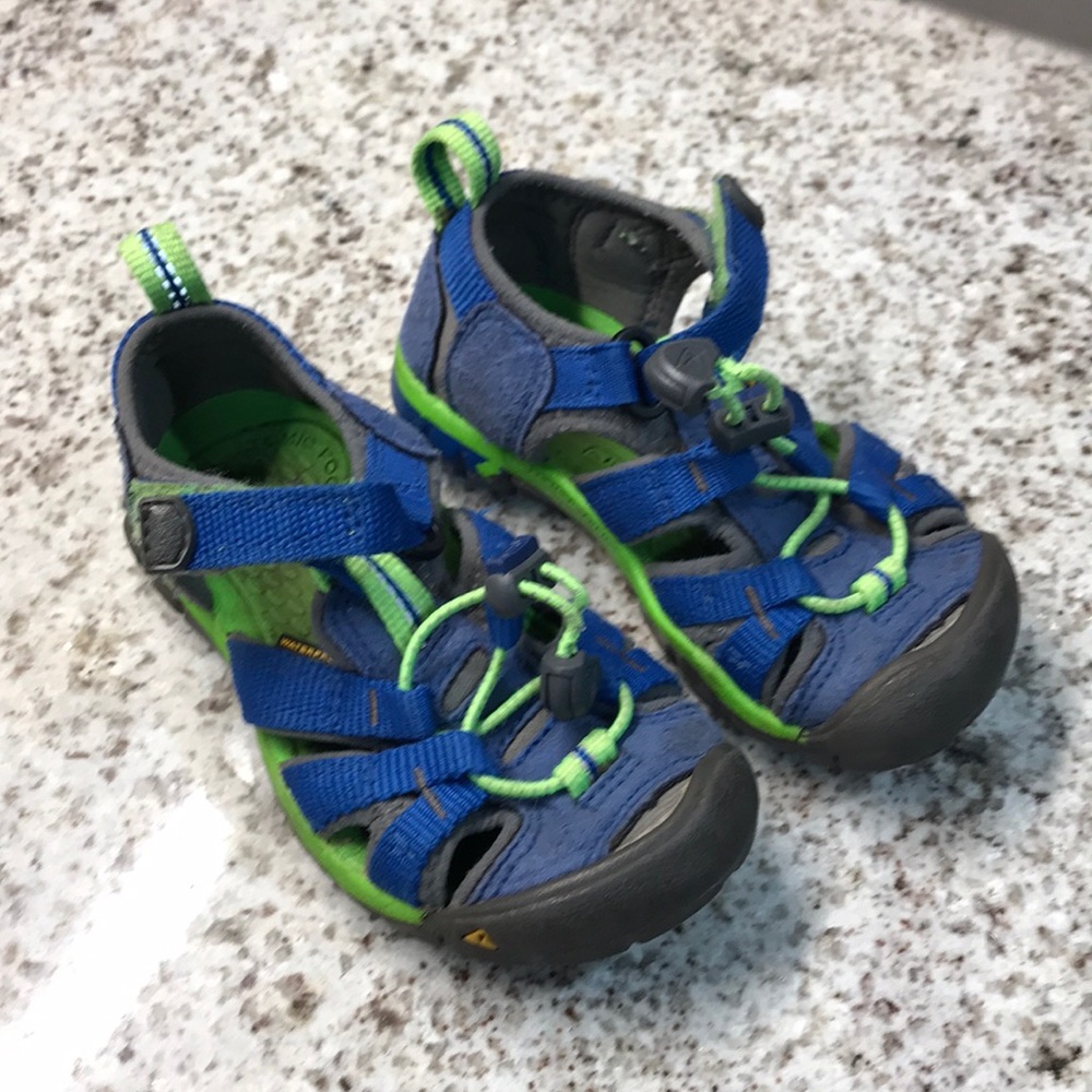 KEEN shoes
